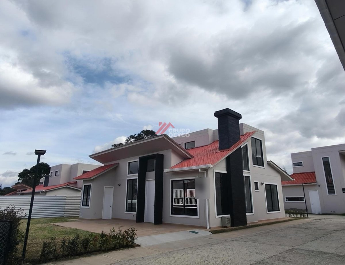 Casa de un piso más altillo en venta — Reserva de San Rafael, vereda El Abra (Cota), foto 1