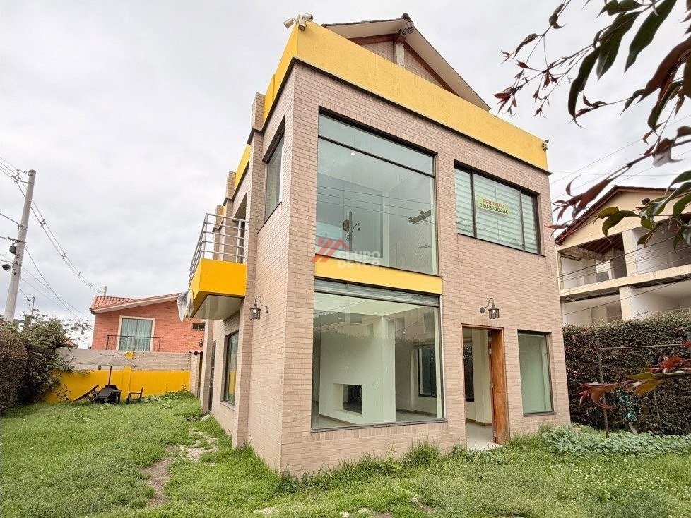 Casa campestre en arriendo — Cota, lote de 306 m², foto 1