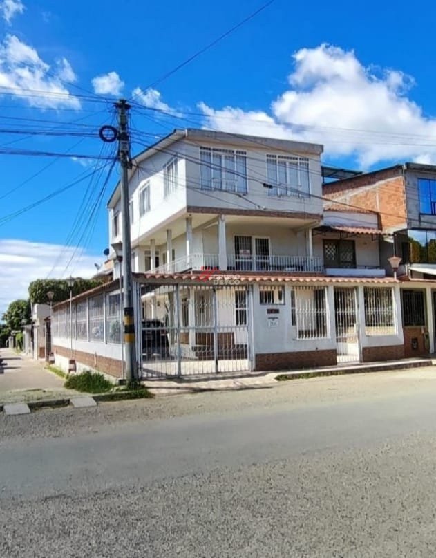 Casa en venta - Barrio Comfenalco, Ibagué, foto 1