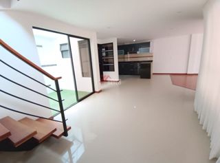 Casa de 3 niveles en arriendo en conjunto cerrado — Cota centro, foto 5