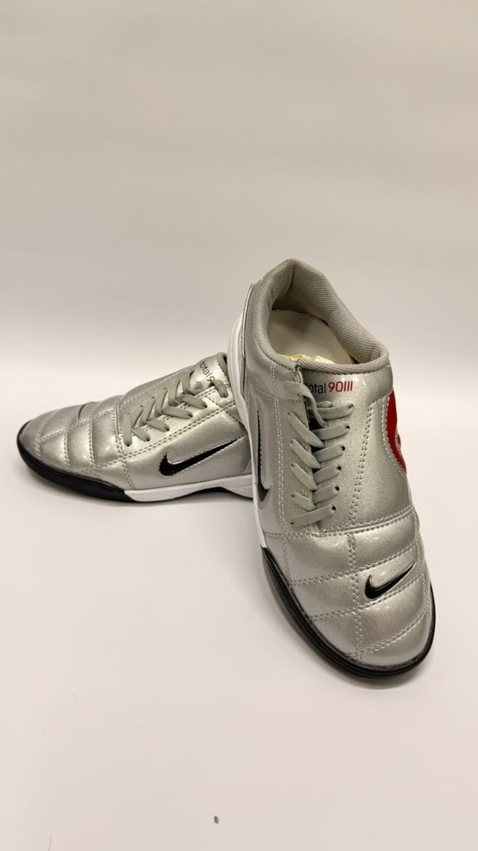 Tenis de Fútbol Sala Plateados / Diseño Clásico T90 🏆, foto 1