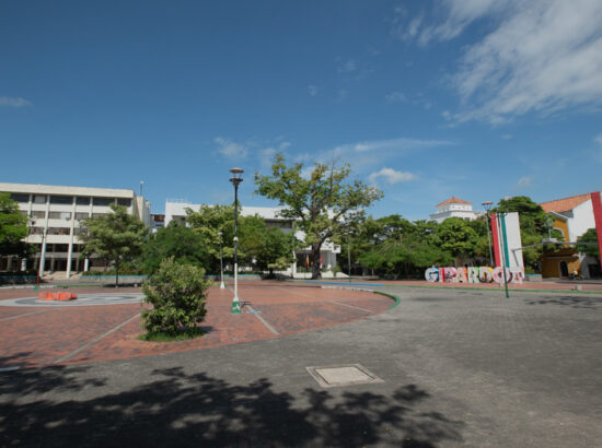PARQUE PRINCIPAL SIMON BOLIVAR GIRARDOT 